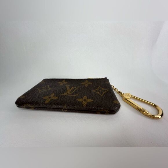 Authentic Louis Vuitton Coin Pouch - Picture 1 of 9